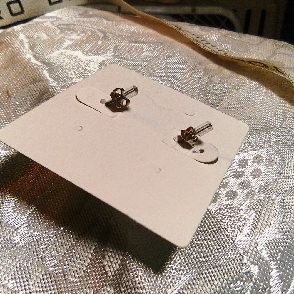Small Hoops - Picture 2 of 4